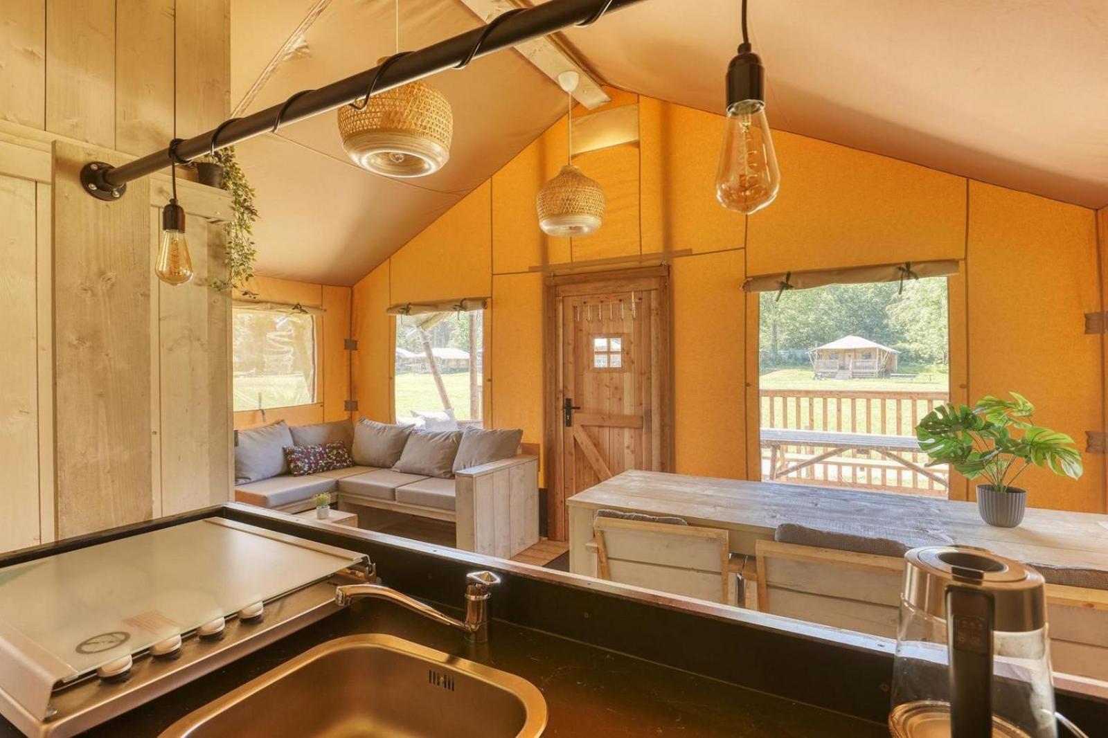 Glamping Lodge With Eco-Wellness Ζεεβόλντε Εξωτερικό φωτογραφία