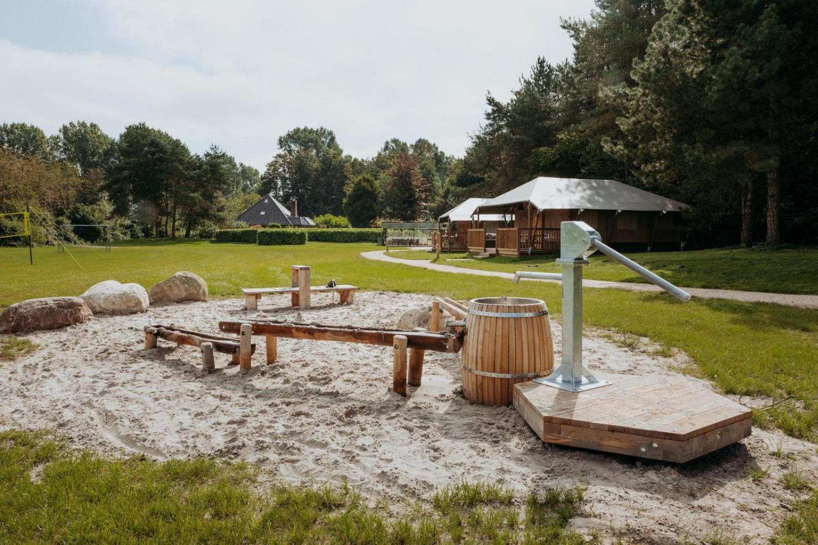 Glamping Lodge With Eco-Wellness Ζεεβόλντε Εξωτερικό φωτογραφία