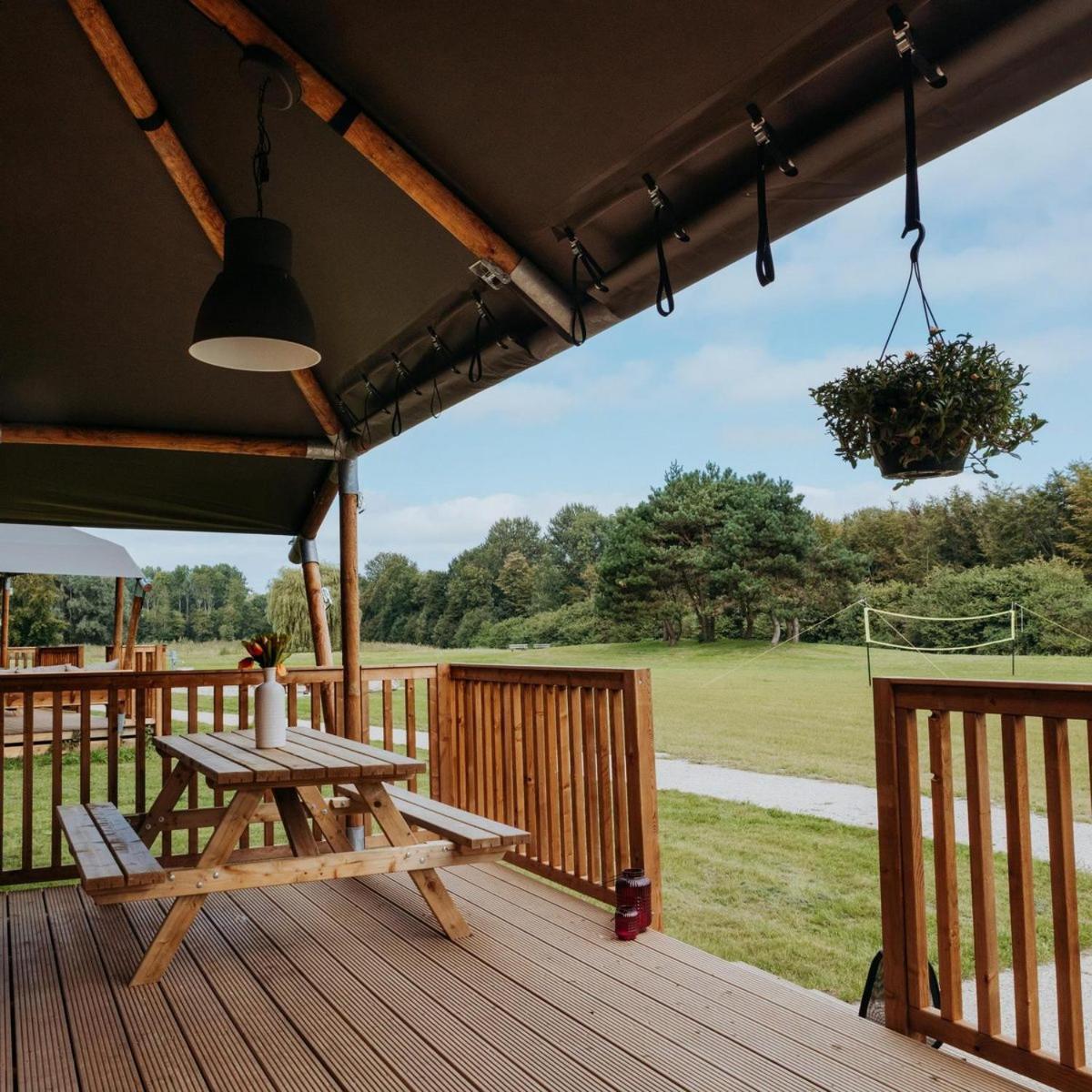 Glamping Lodge With Eco-Wellness Ζεεβόλντε Εξωτερικό φωτογραφία